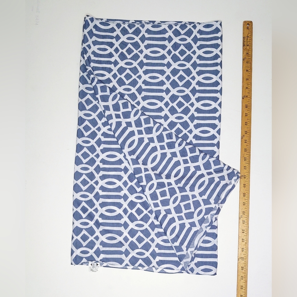 Nursing Cover - Picture 6 of 6